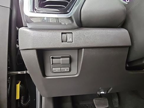 New 2026 GMC Canyon Elevation w/ Convenience Package image 28