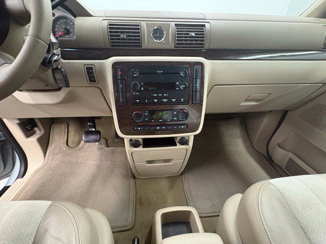 Used 2005 Mercury Monterey Premier FWD image 24
