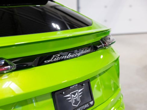 Used 2022 Lamborghini Urus image 15