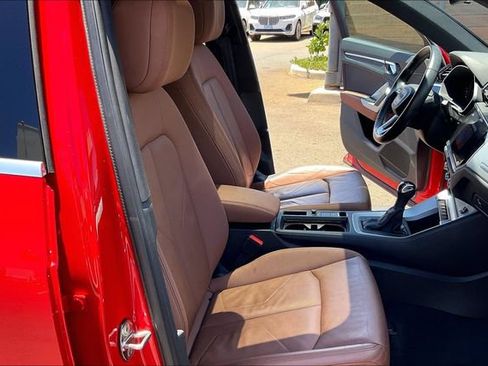 Used 2020 Audi Q3 2.0T Premium w/ Convenience Package AWD/4WD image 7