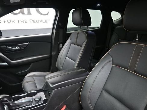 Used 2021 Chevrolet Blazer Premier FWD image 16