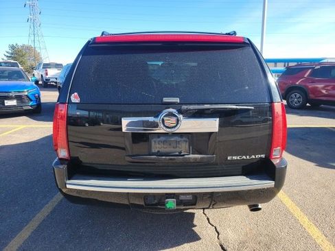 Used 2013 Cadillac Escalade Luxury image 6