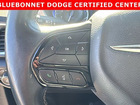 Used 2018 Chrysler Pacifica Touring-L w/ Premium Audio Group image 21