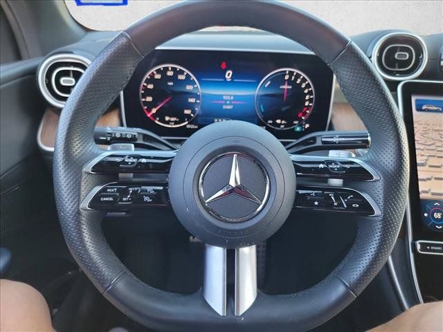 Used 2025 Mercedes-Benz GLC 350e 4MATIC image 15