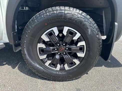 Used 2024 Nissan Frontier PRO-4X w/ Technology Package AWD/4WD image 47