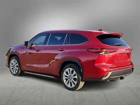 Certified 2021 Toyota Highlander Limited image 6