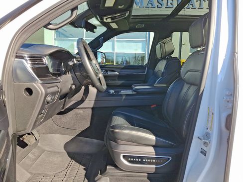 Used 2024 Jeep Grand Wagoneer L Series II w/ Quick Order Packagew 28T image 13