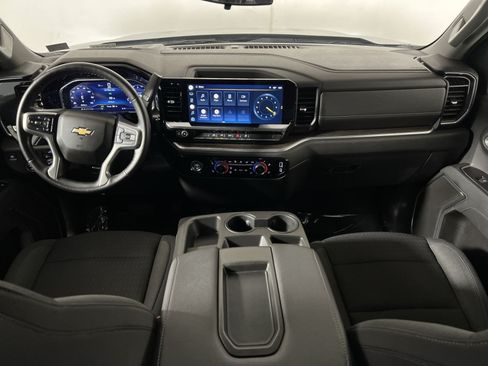 Used 2022 Chevrolet Silverado 1500 LT AWD/4WD image 22