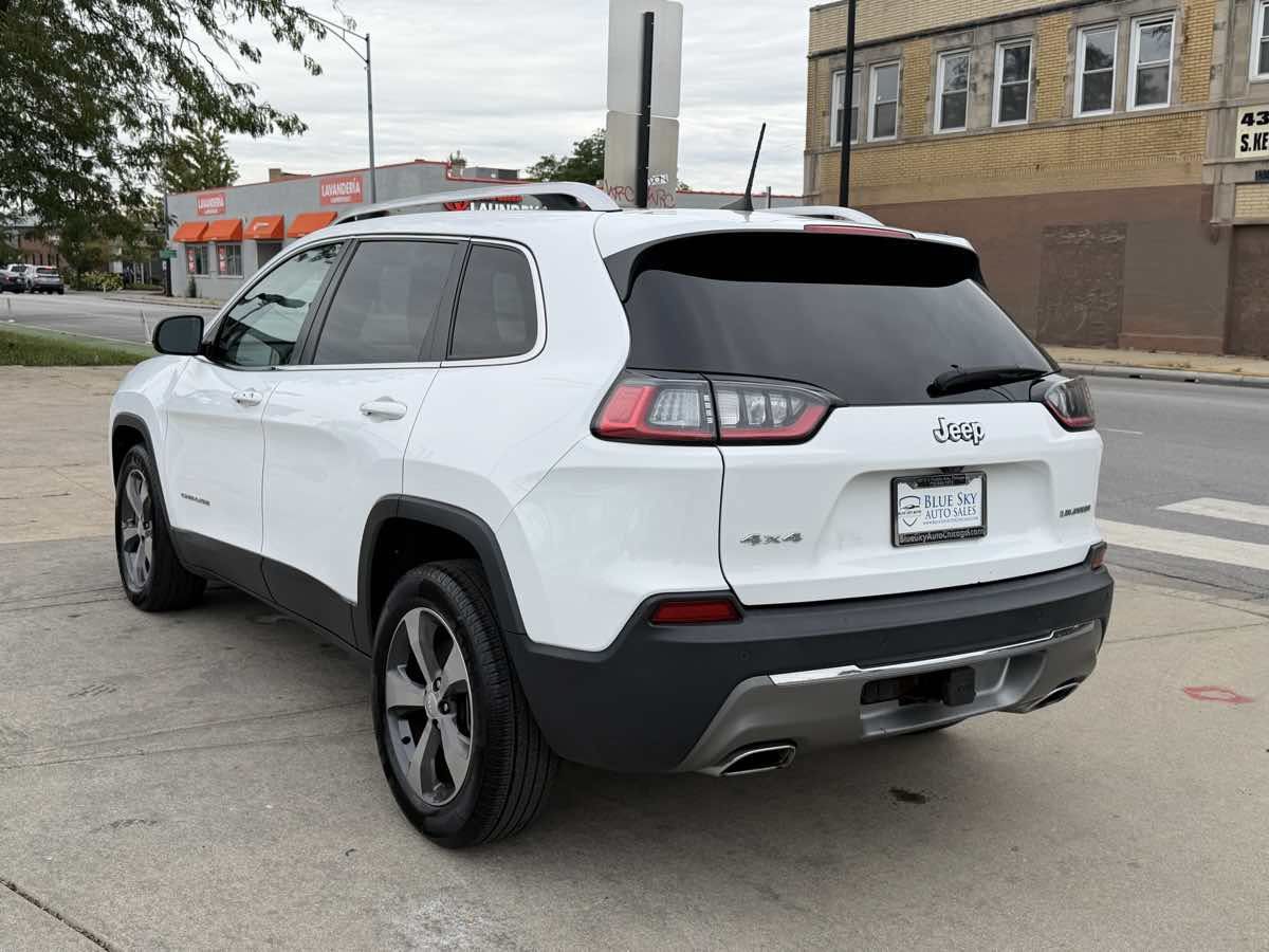 Used 2019 Jeep Cherokee Limited w/ Trailer Tow Group AWD/4WD image 7