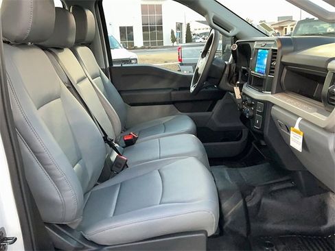 New 2026 Ford F250 XL w/ XL Chrome Package image 15