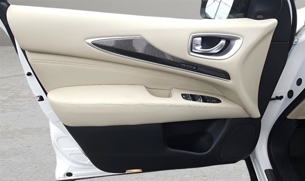 Used 2019 INFINITI QX60 Luxe w/ Essential Package AWD/4WD image 9