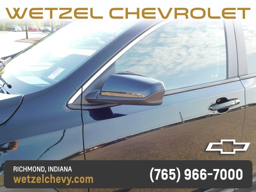 Used 2022 GMC Terrain SLE w/ Driver Convenience Package AWD/4WD image 11