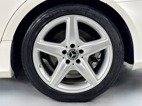 Used 2018 Mercedes-Benz CLS 550 4MATIC w/ Premium 2 Package image 12