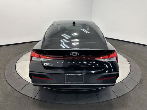 Certified 2024 Hyundai Elantra SEL FWD image 6