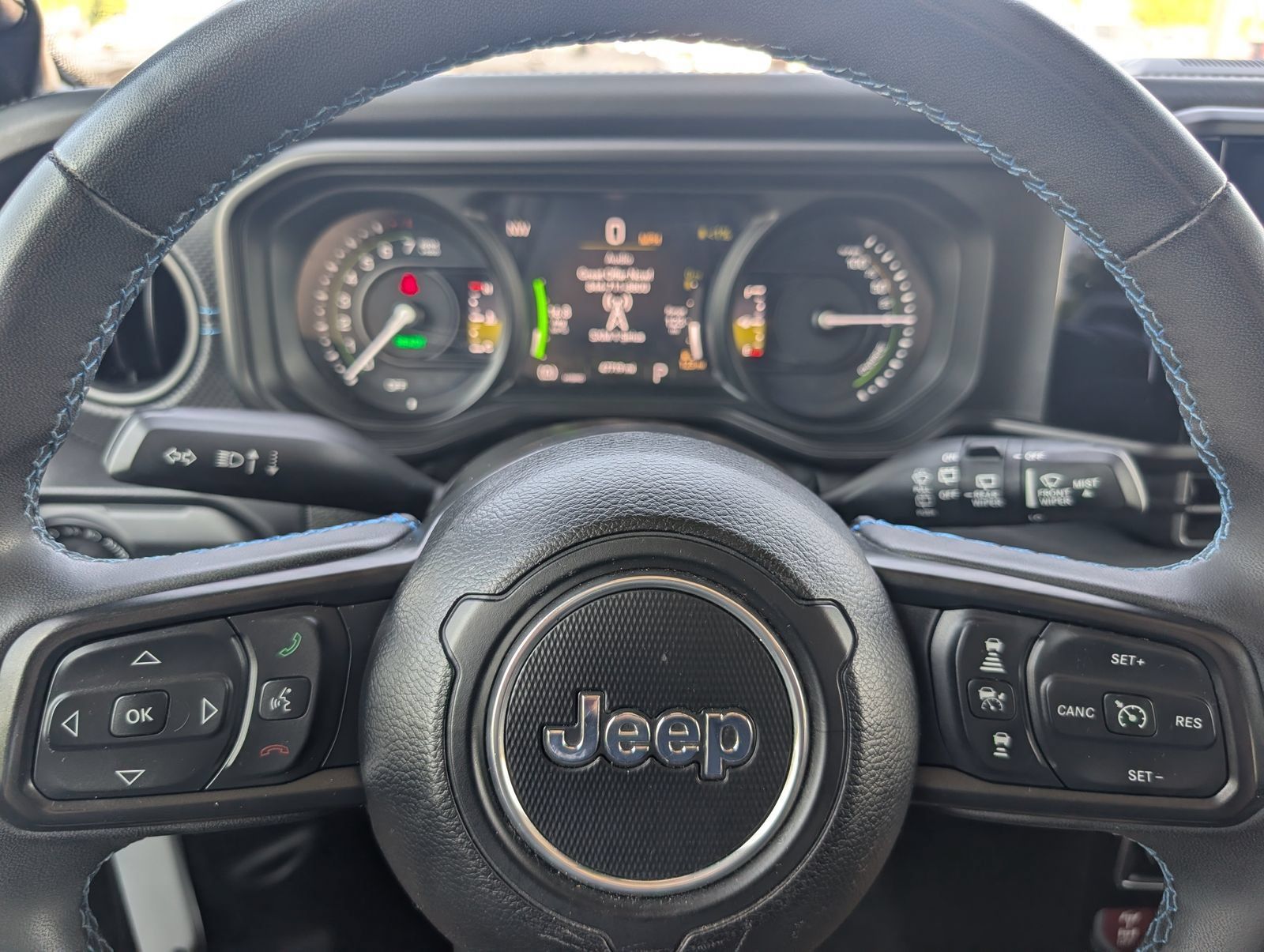 Used 2024 Jeep Wrangler Unlimited Rubicon 4xe AWD/4WD image 27