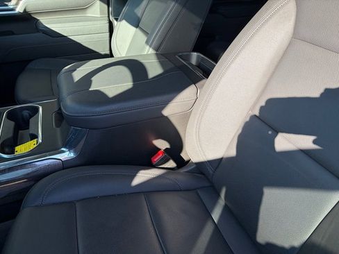 Used 2025 Chevrolet Silverado 3500 LTZ w/ LTZ Plus Package image 25