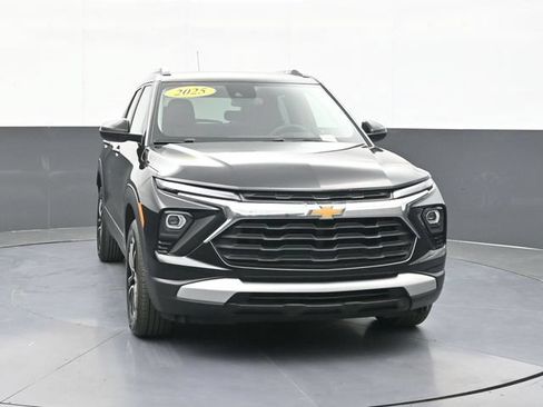 Used 2025 Chevrolet TrailBlazer LT AWD/4WD image 20