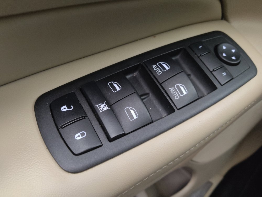 Used 2022 Jeep Grand Cherokee Limited RWD image 27