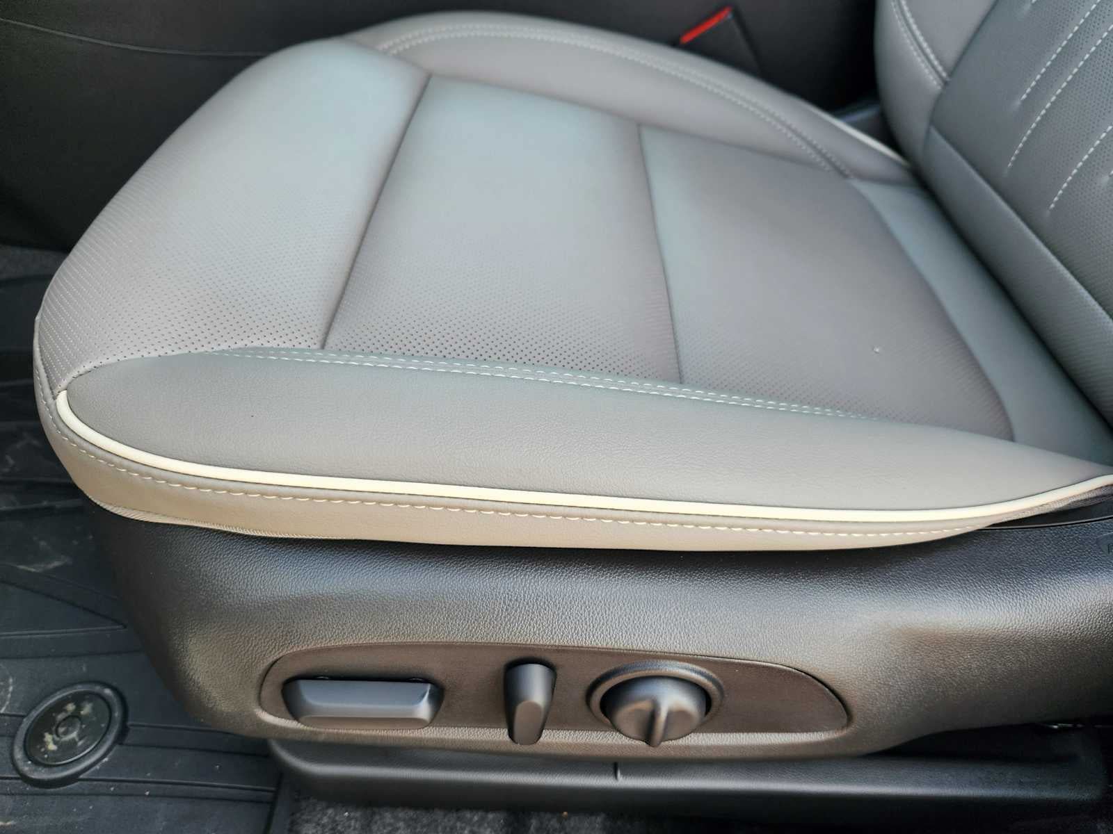 New 2026 Buick Envista Avenir FWD image 8