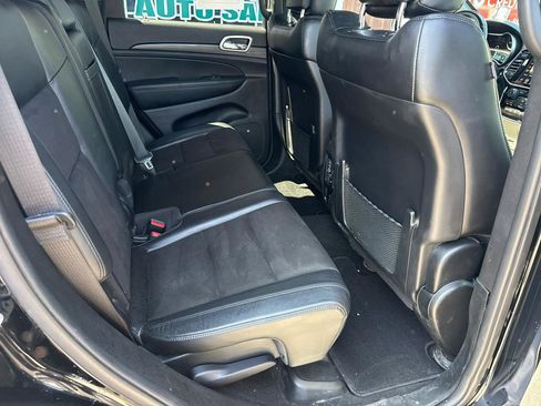 Used 2020 Jeep Grand Cherokee Altitude AWD/4WD image 15