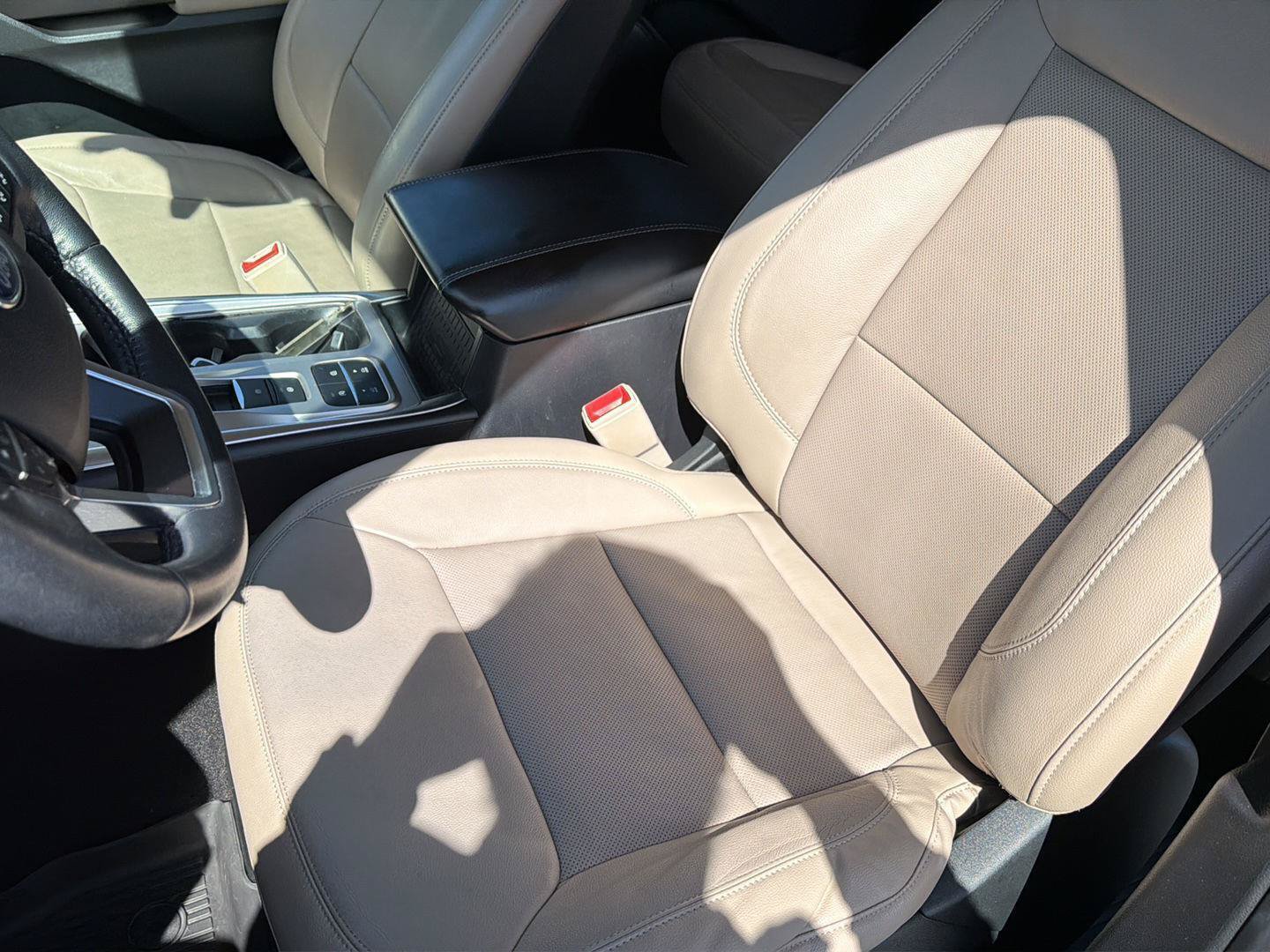 Used 2020 Ford Explorer Limited RWD image 34