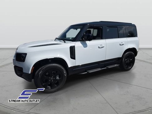 Used 2024 Land Rover Defender 110 X-Dynamic SE image 7