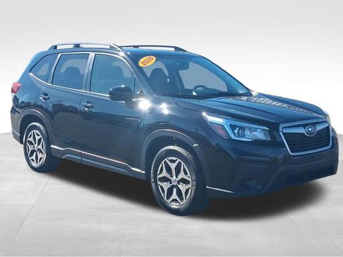 Used 2020 Subaru Forester Premium image 4