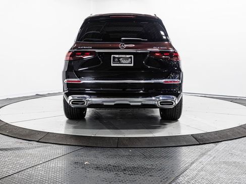 Certified 2024 Mercedes-Benz Maybach GLS 600 4MATIC image 32