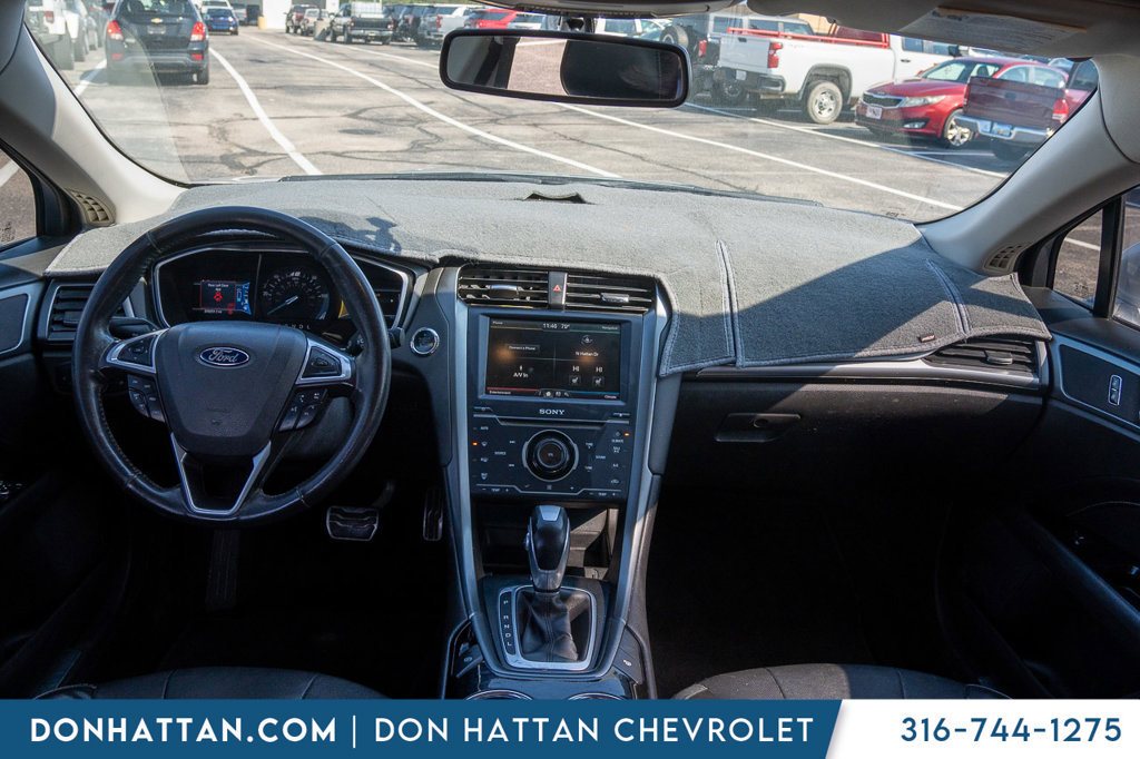 Used 2014 Ford Fusion Titanium FWD image 4