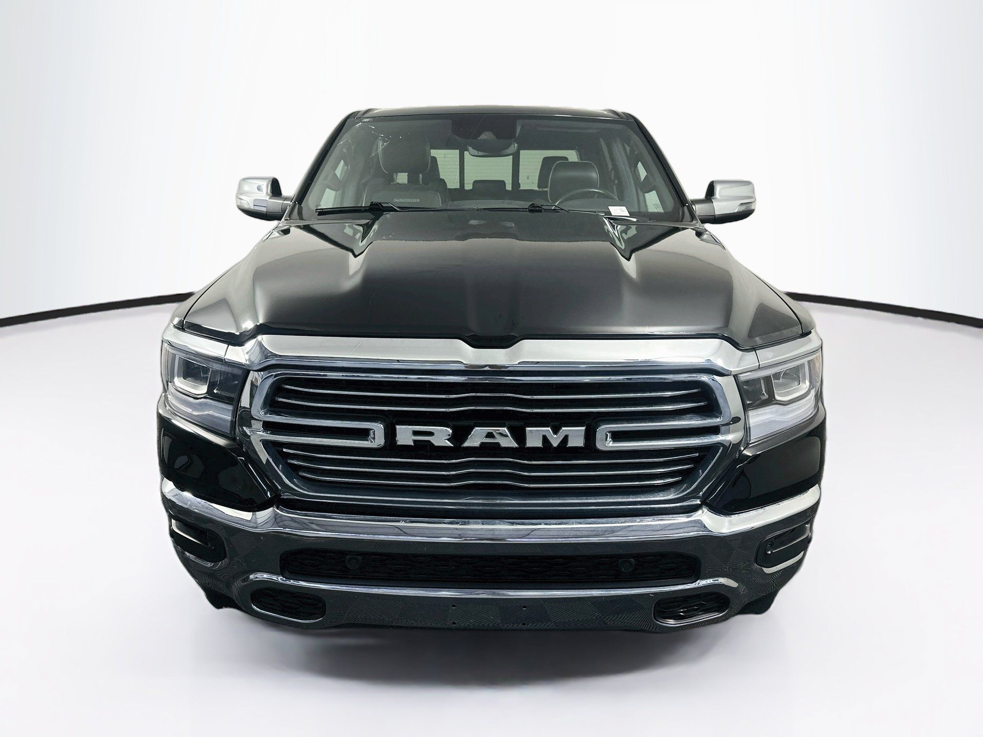 Used 2023 RAM 1500 Laramie AWD/4WD image 2