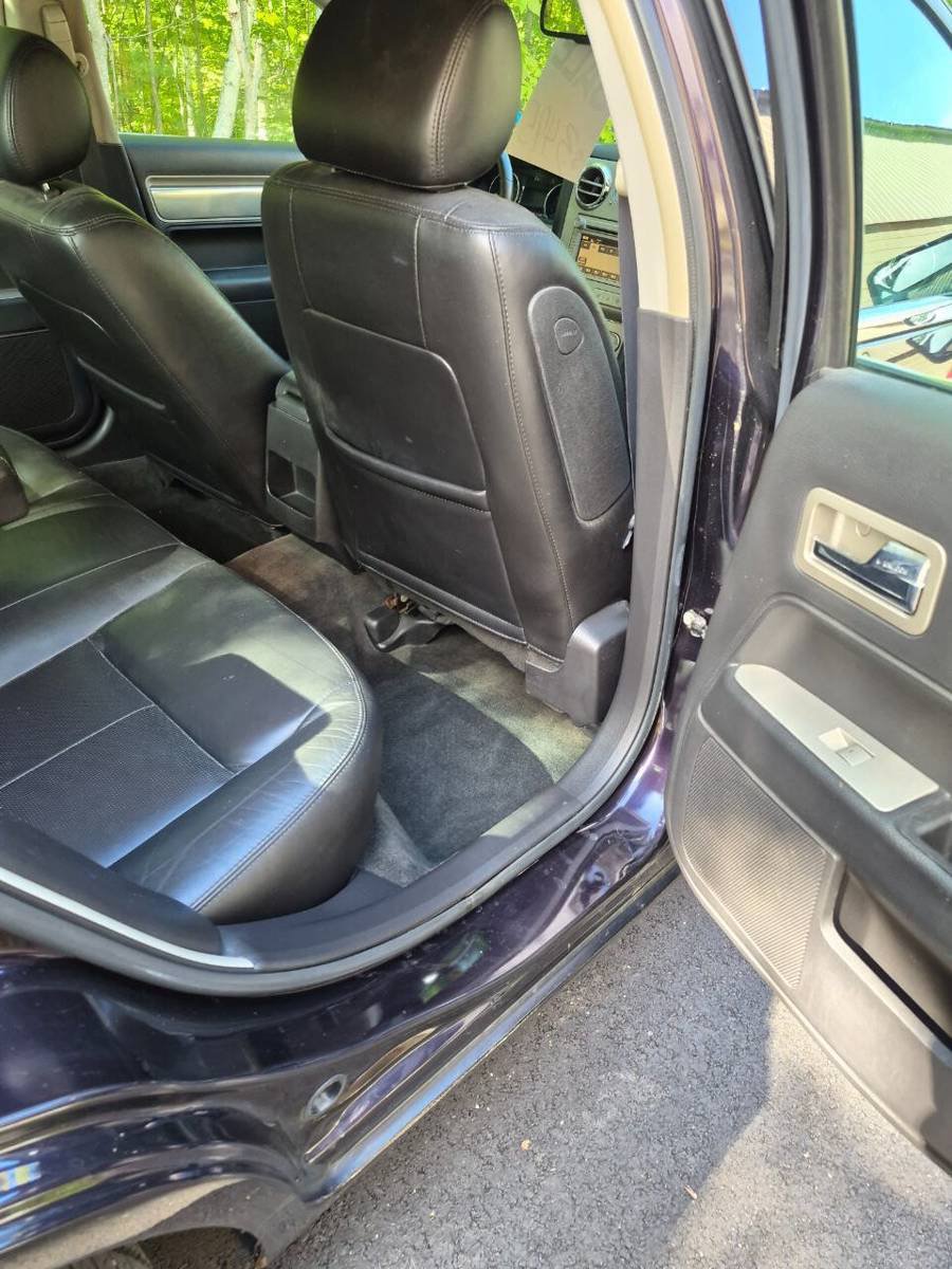 Used 2007 Lincoln MKZ AWD image 17