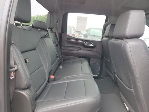 Used 2025 GMC Sierra 1500 SLT AWD/4WD image 27