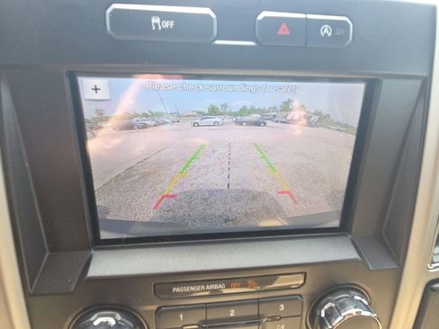 Used 2018 Ford F150 Lariat w/ Trailer Tow Package image 21