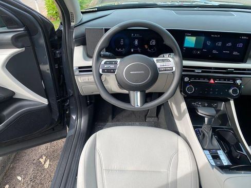 New 2026 Hyundai Tucson SEL image 12