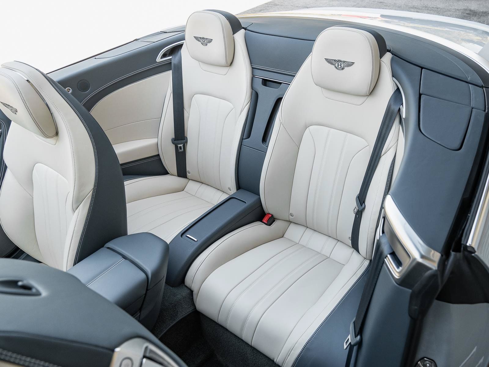 Used 2022 Bentley Continental GT AWD/4WD image 24