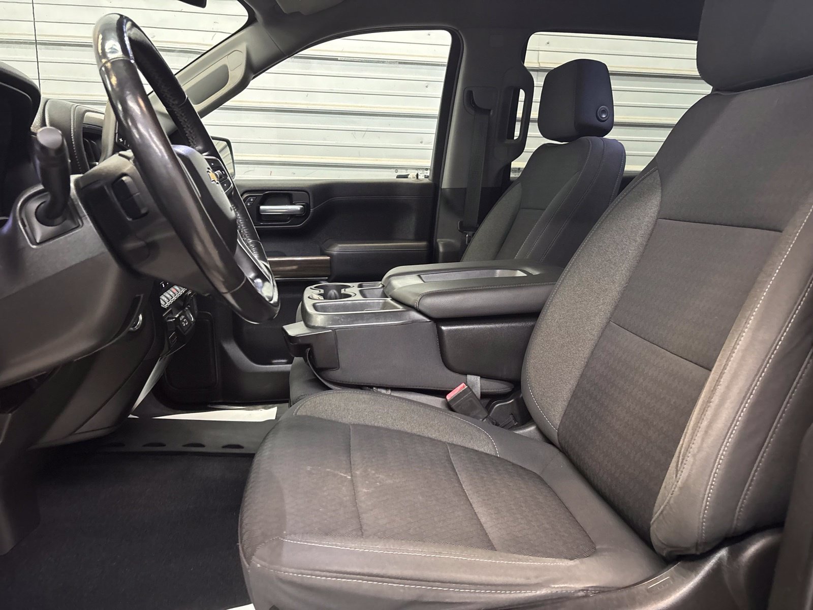 Used 2020 Chevrolet Silverado 1500 LT w/ All-Star Edition AWD/4WD image 12