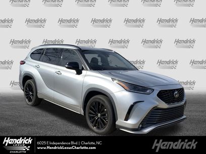 Used 2023 Toyota Highlander XSE