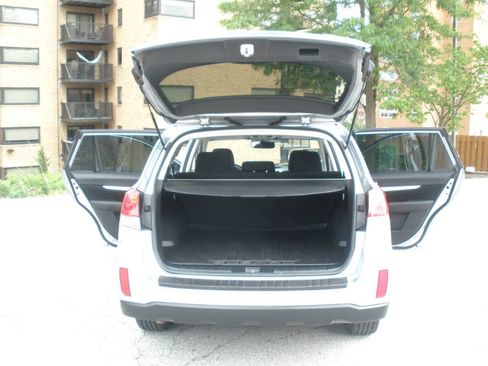 Used 2013 Subaru Outback 2.5i Premium AWD/4WD image 18