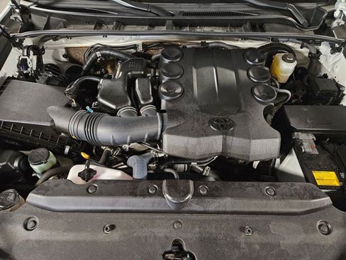 Used 2023 Toyota 4Runner SR5 RWD image 21