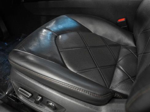 Used 2018 Toyota Camry XLE image 33