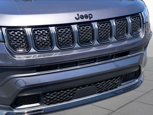 Used 2023 Jeep Compass Latitude AWD/4WD image 29