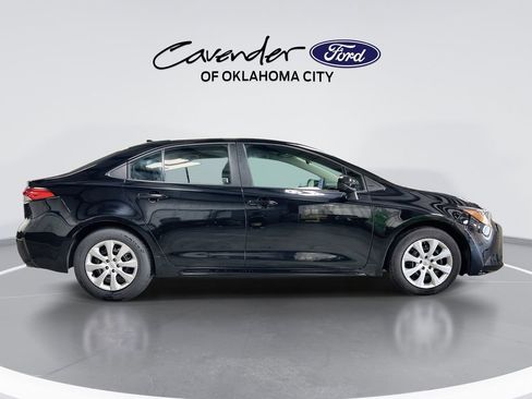 Used 2024 Toyota Corolla LE FWD image 9