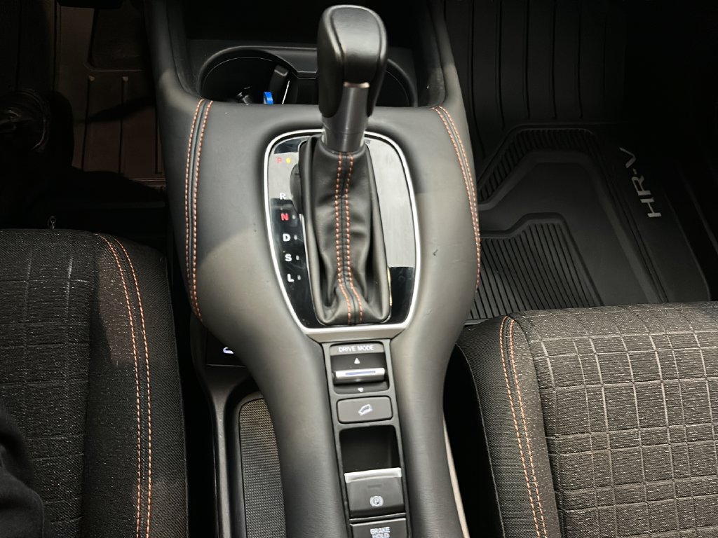Certified 2024 Honda HR-V Sport image 31
