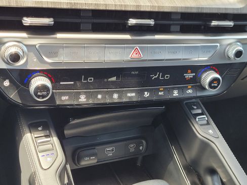 Used 2023 Kia Telluride EX AWD/4WD image 15