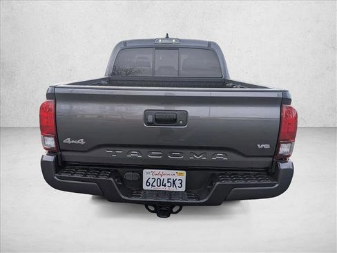 Used 2022 Toyota Tacoma SR image 6