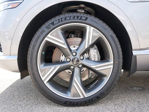 New 2025 Genesis GV80 3.5T Prestige image 3