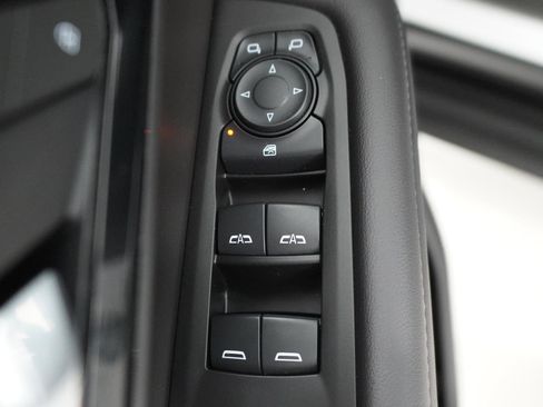 Used 2025 Chevrolet Tahoe LS RWD image 13