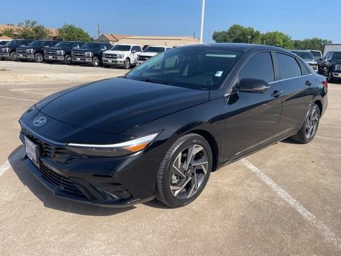 Used 2024 Hyundai Elantra Limited FWD image 1