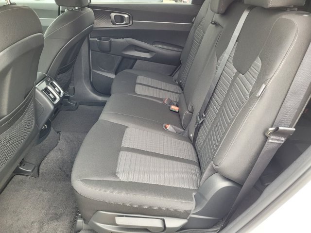 New 2026 Kia Sorento LX FWD image 10