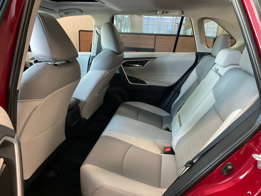 Used 2025 Toyota RAV4 XLE Premium w/ Weather Package AWD/4WD image 22